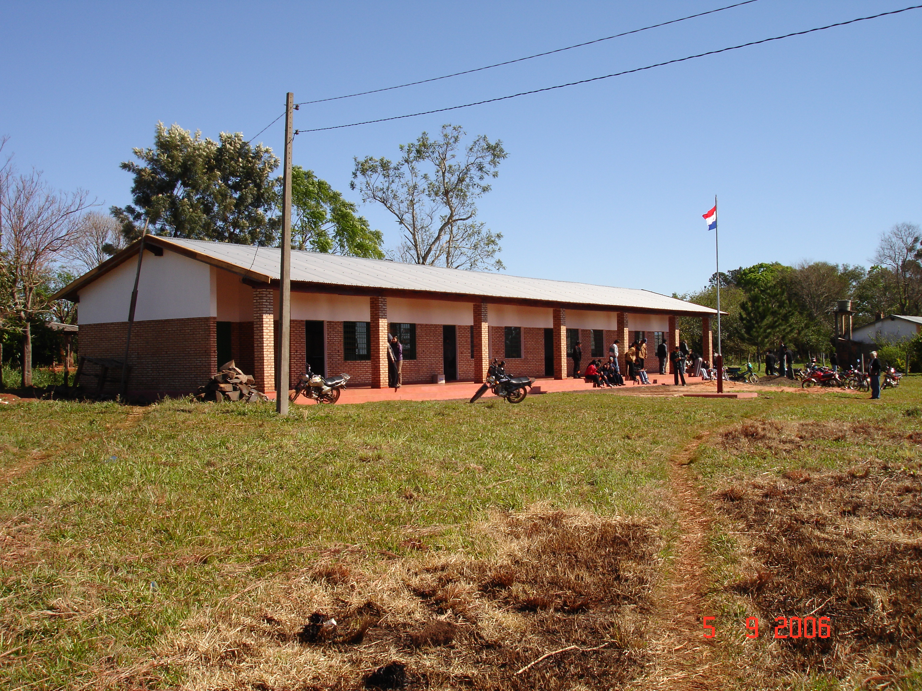 Colegio i PAso Cadena sept 2007-4.JPG